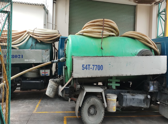 Nếu nghẹt nặng cần rút hầm cầu