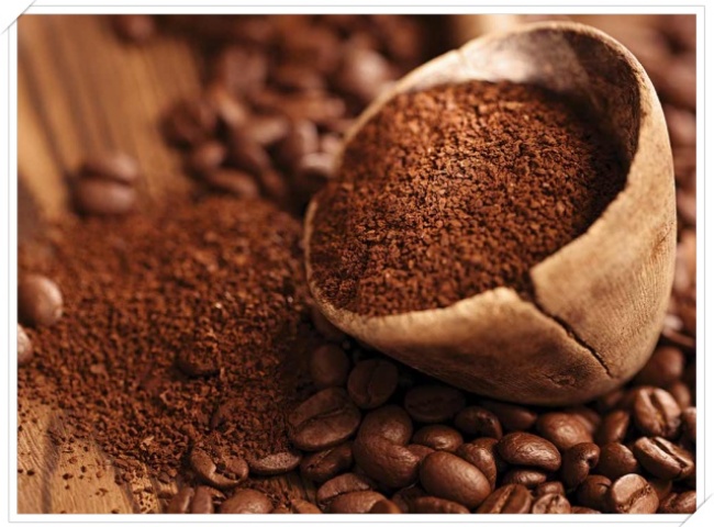 D&ugrave;ng b&atilde; c&agrave; ph&ecirc; l&agrave;m thơm nh&agrave; vệ sinh