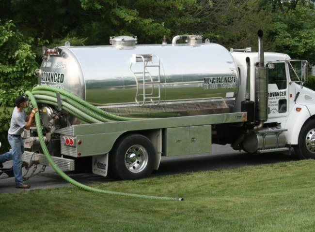 Hút chất thải công nghiệp quận 11 giá rẻ chất lượng cao