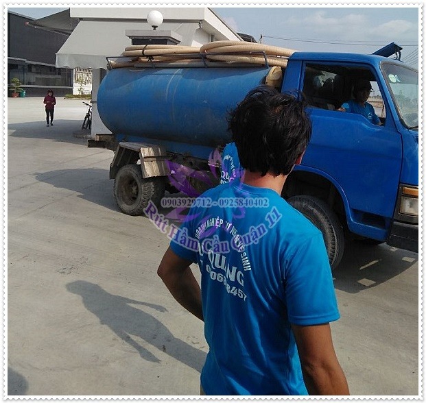 H&uacute;t hầm cầu gi&aacute; rẻ