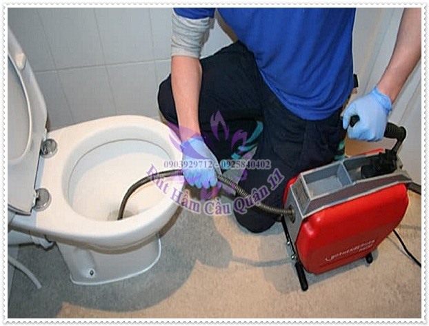 Thông cầu nghẹt bằng dung dịch thông tắc