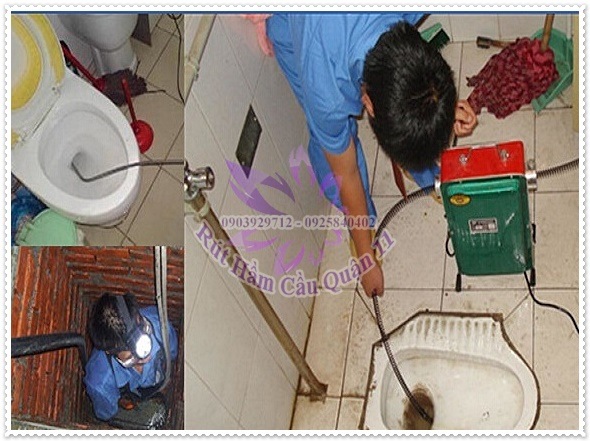 Bồn cầu nghẹt và có mùi hôi