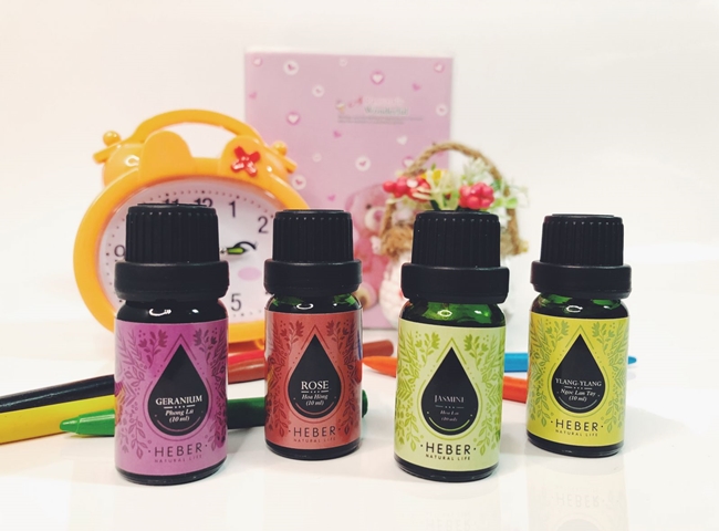 Xử lý ống thoát nước sàn có mùi hôi bằng tinh dầu